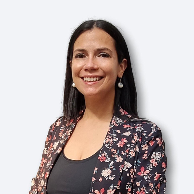 directora de carrera derecho sede concepción carolina araya