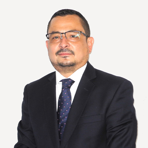 coordinador area de dereho publico Carlos Salinas