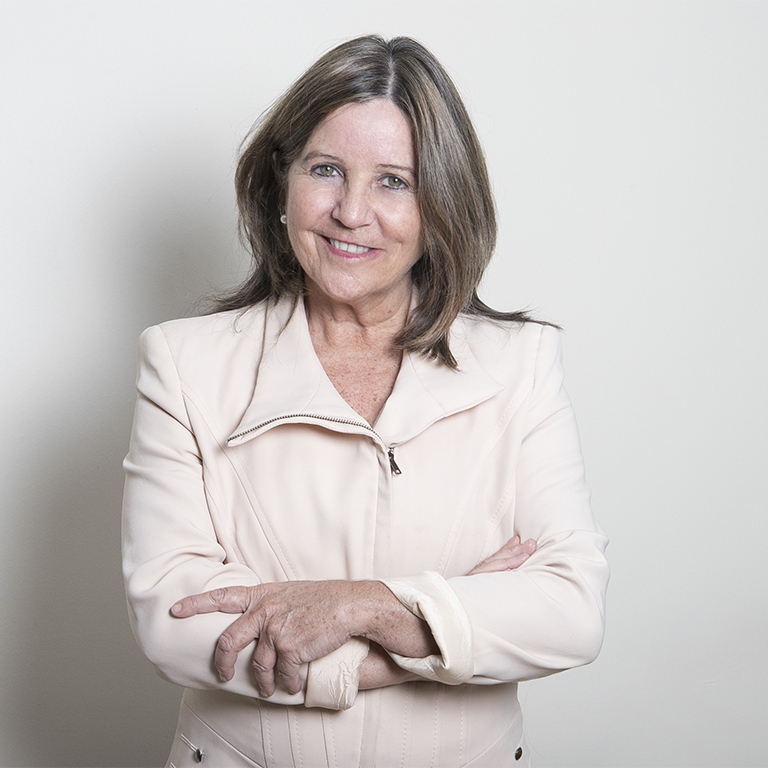 María Jesús Honorato E.