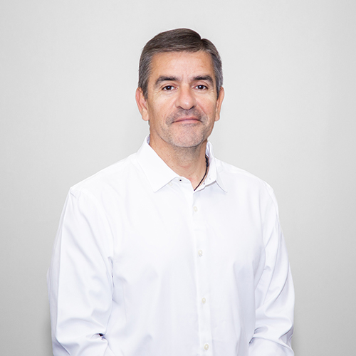 Claudio Cifuentes Z.