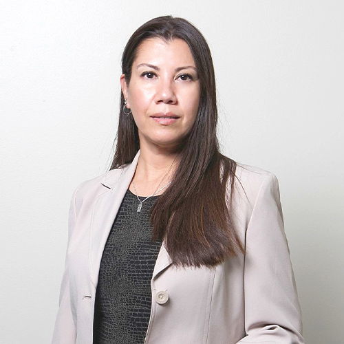 directora de carrera veterinaria providencia marcia bustamante