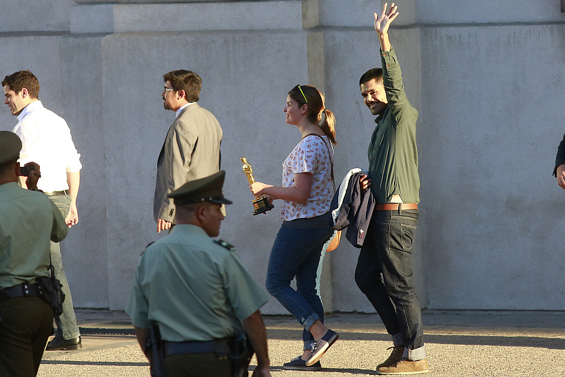 Llegan hasta la Moneda Historia de un Oso